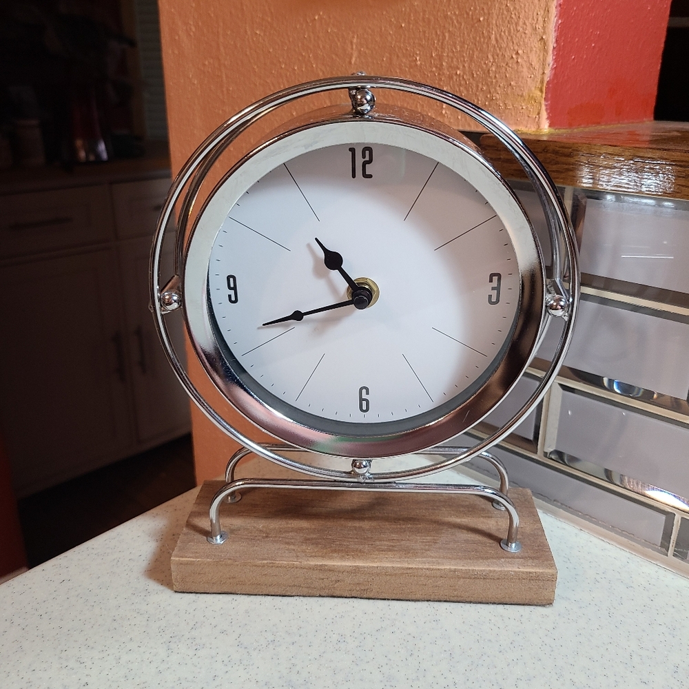 Estate Silver and White Wall Clock